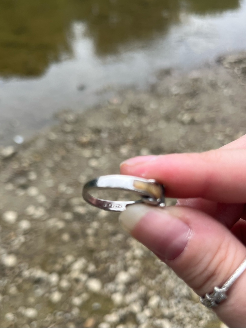 Vintage Avon topaz ring - Picture 2 of 4